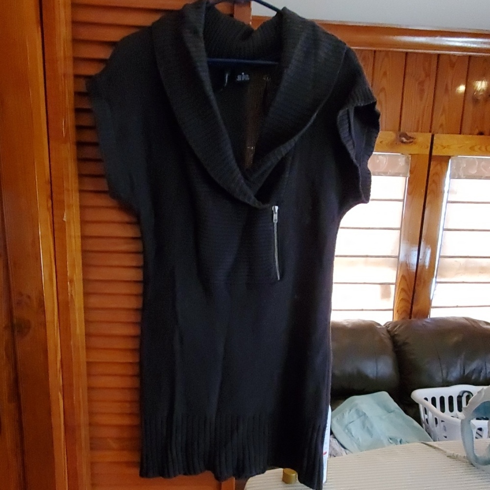 Short sleeve sweater dress